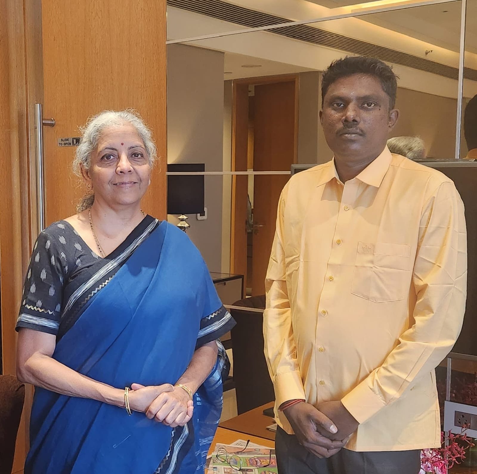 WhatsApp Image 2025-09-20 at 17.05.04_f4cca987